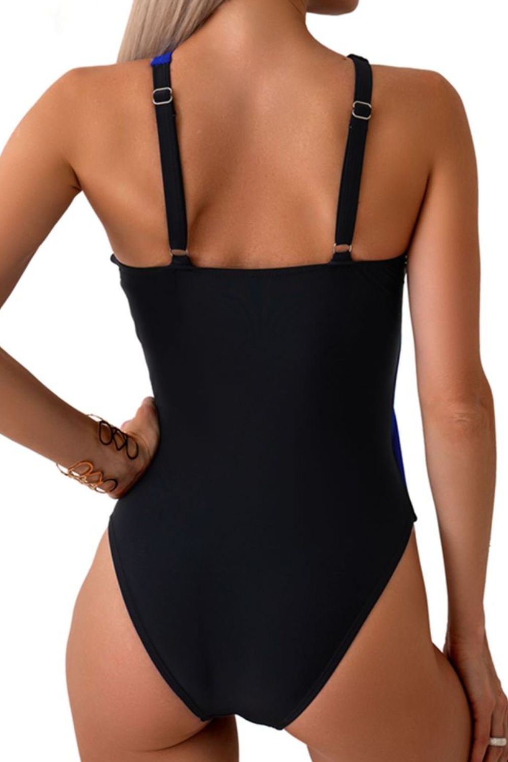 Plus SizeSleeveless Cutout Contrast One-Piece Swimsuit_3
