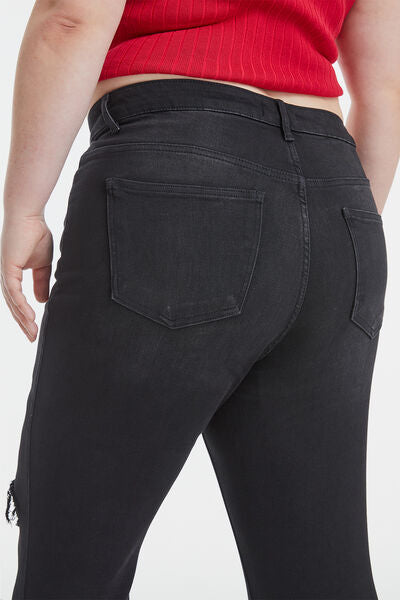 Trendy Plus Size Distressed Raw Hem Flare Jeans_4