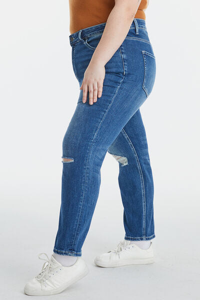 Chic Plus Size High Waist Distressed Cropped Mom Jeans_1
